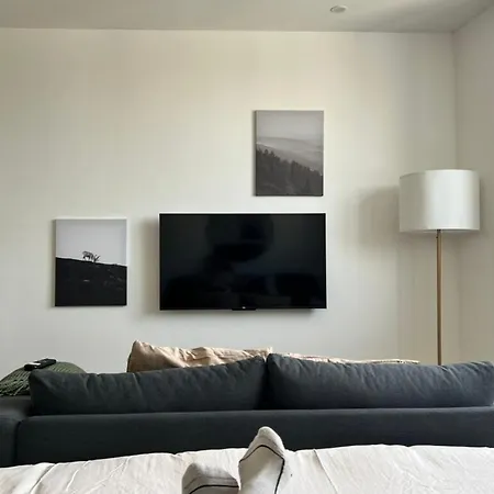 Apartment La - King Bed - Spacieux - Calme
